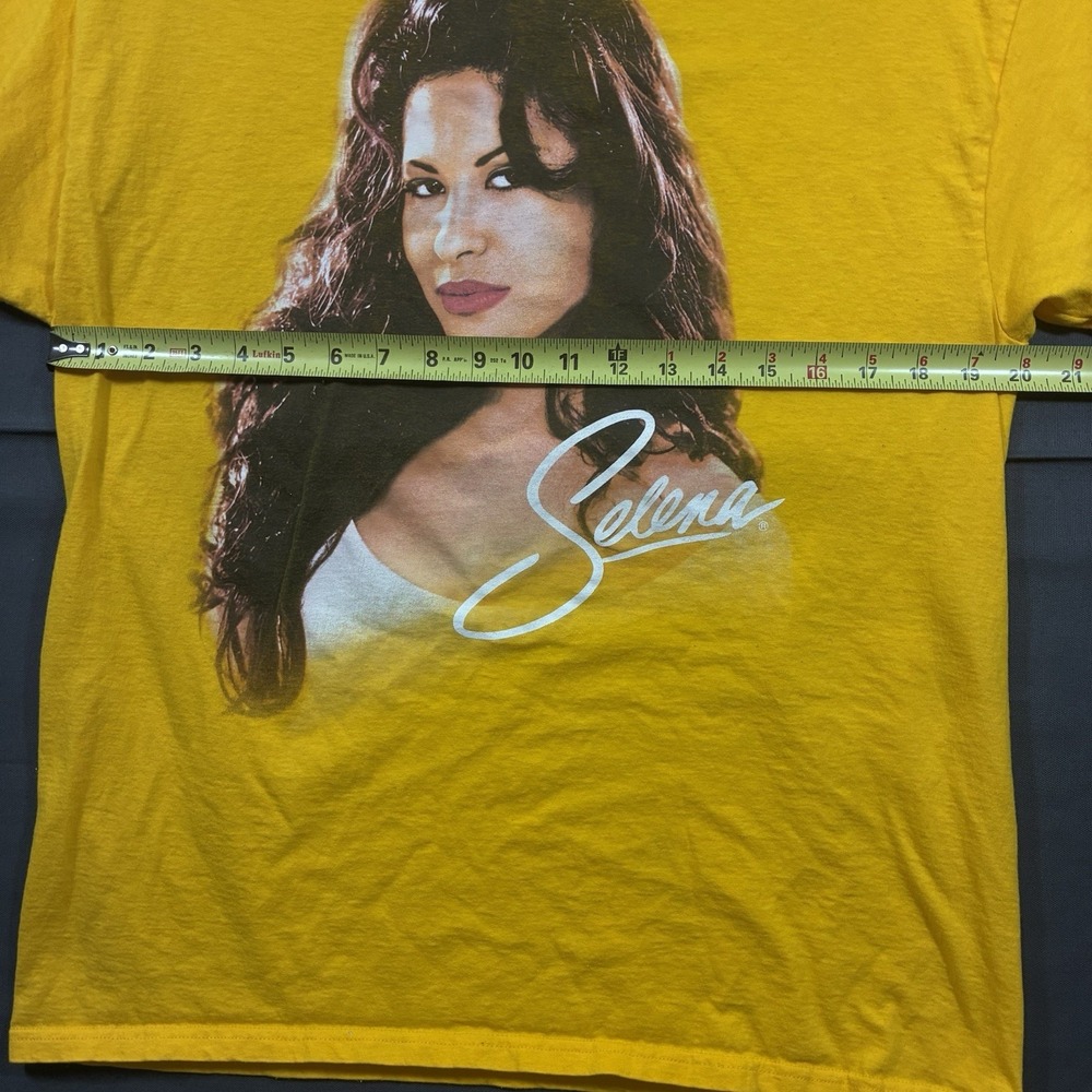Authentic Selena T-Shirt Yellow Size L Y2K Selena Shirt - Picture 5 of 8